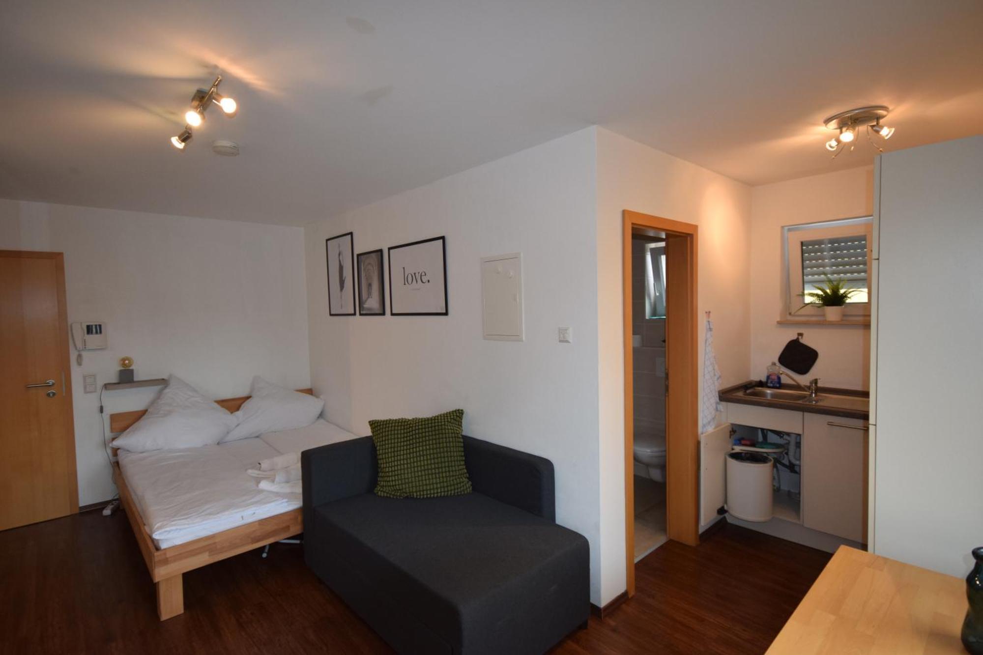 Nestwerk Komfort R23-12 - Balkon, Arbeitsplatz & Zentrumsnah Biberach an der Riß 外观 照片