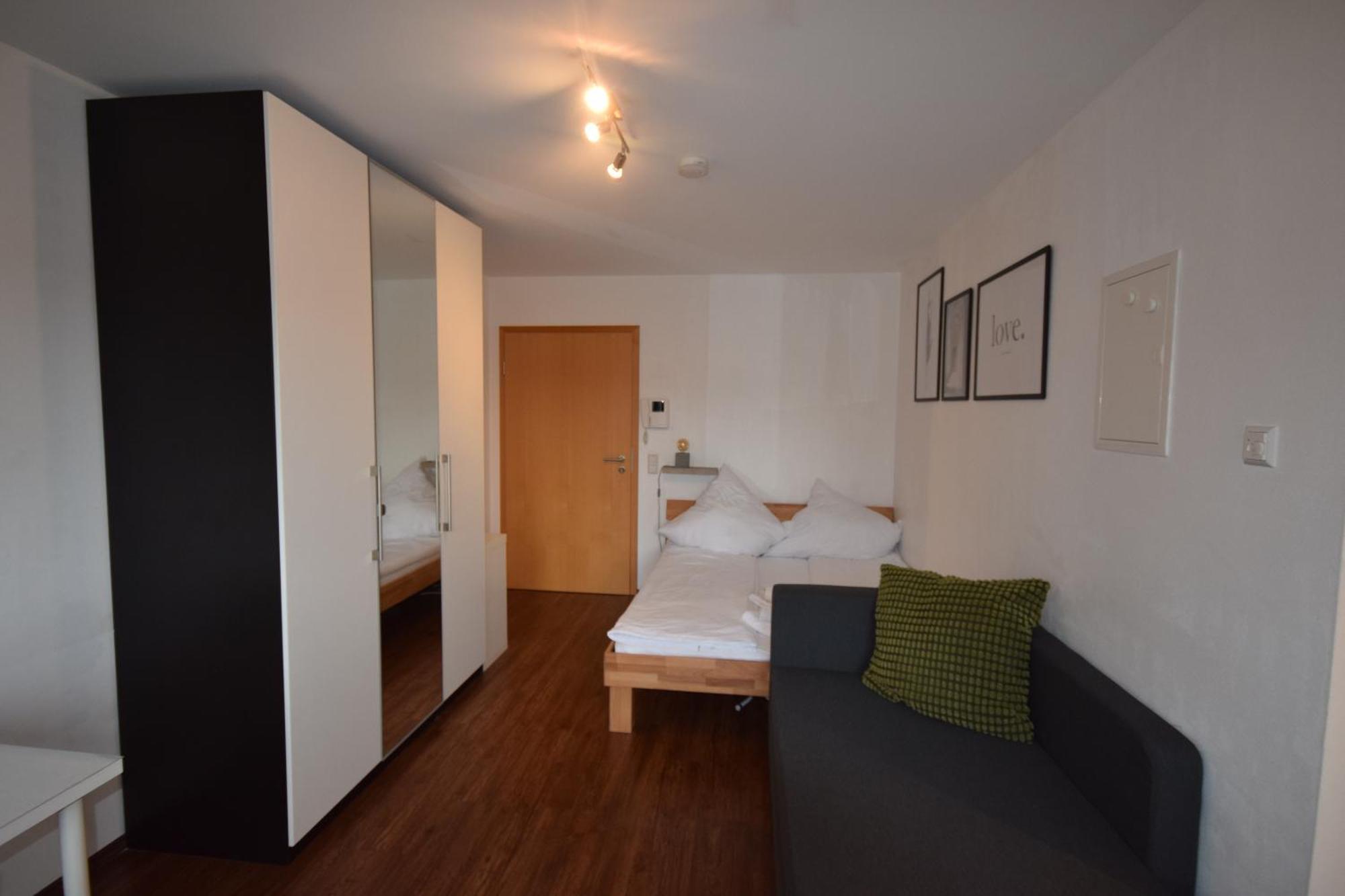 Nestwerk Komfort R23-12 - Balkon, Arbeitsplatz & Zentrumsnah Biberach an der Riß 外观 照片