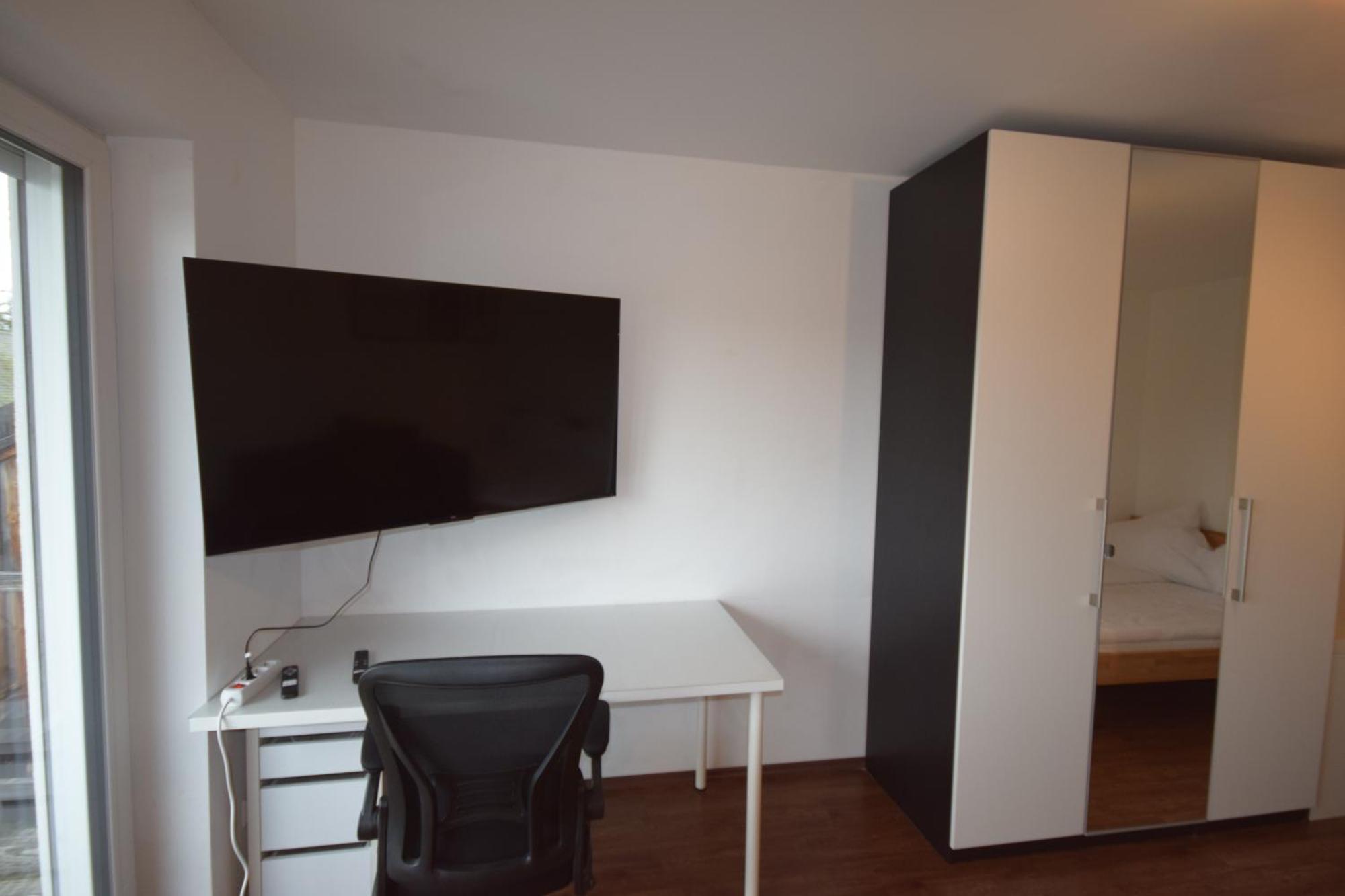 Nestwerk Komfort R23-12 - Balkon, Arbeitsplatz & Zentrumsnah Biberach an der Riß 外观 照片